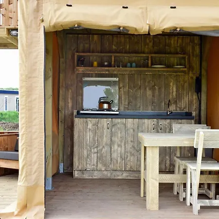 Luxury tent Sahara 's-Gravenzande